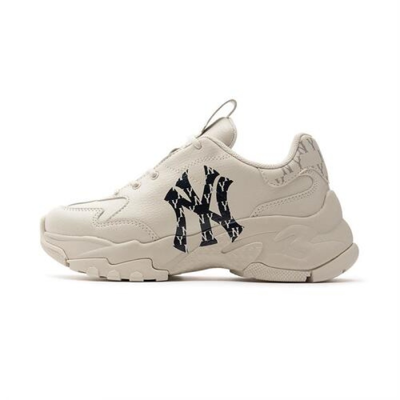 MLB Classic Monogram New York Yankees Chunky Jogger White | USA_MLB70879