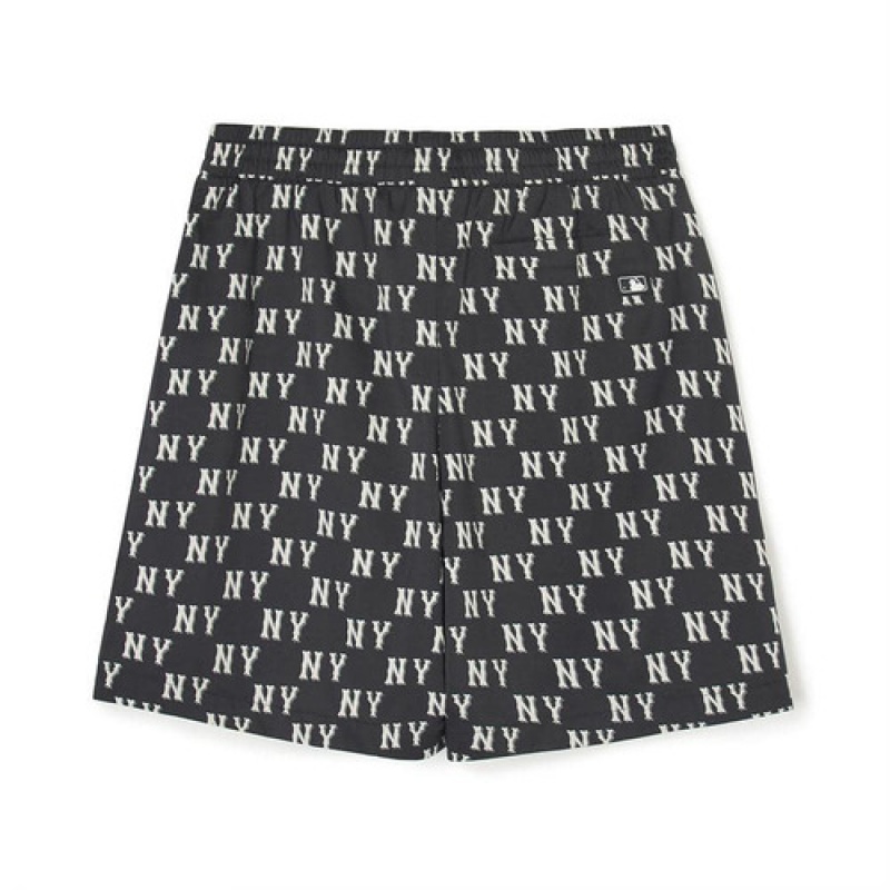 MLB Classic Monogram Print 7.5in Woven Shorts Bottoms Black | USA_MLB30401