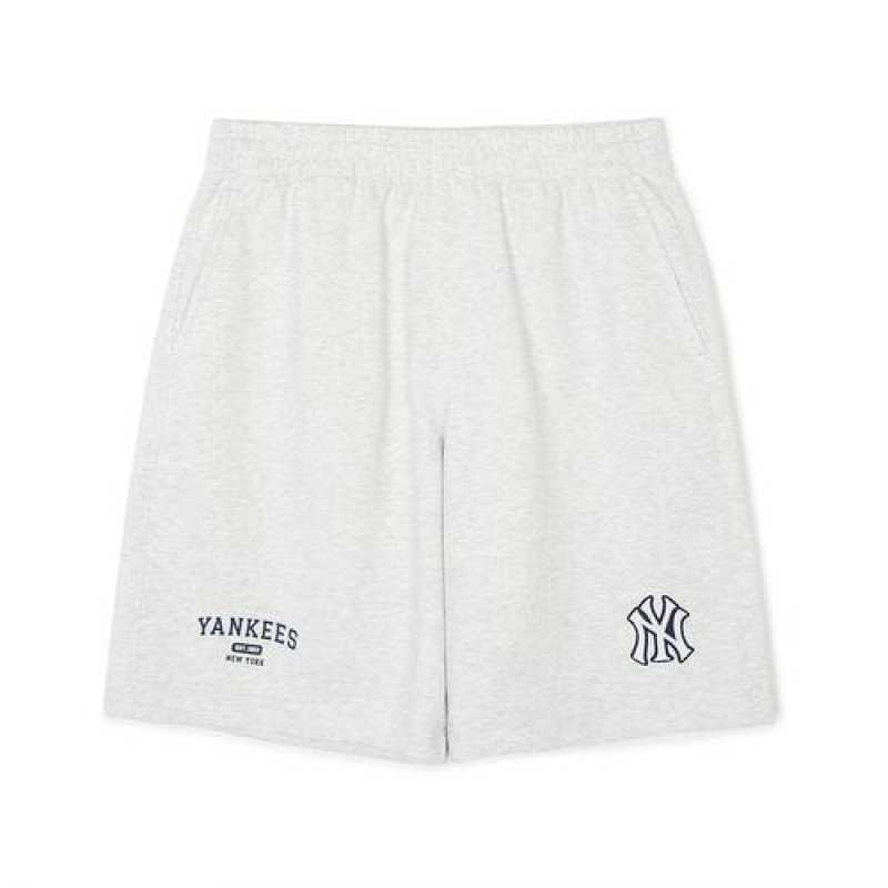 MLB Varsity Logo 9in Shorts Bottoms White | USA_MLB57950