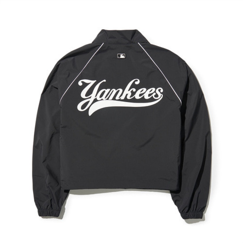 MLB Women`s Sportive Varsity Crop Windbreaker Outerwear Black | USA_MLB30683